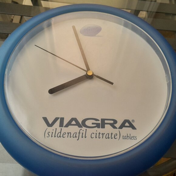 Branded Wall Clock: Authentic! - Picture 1 of 2